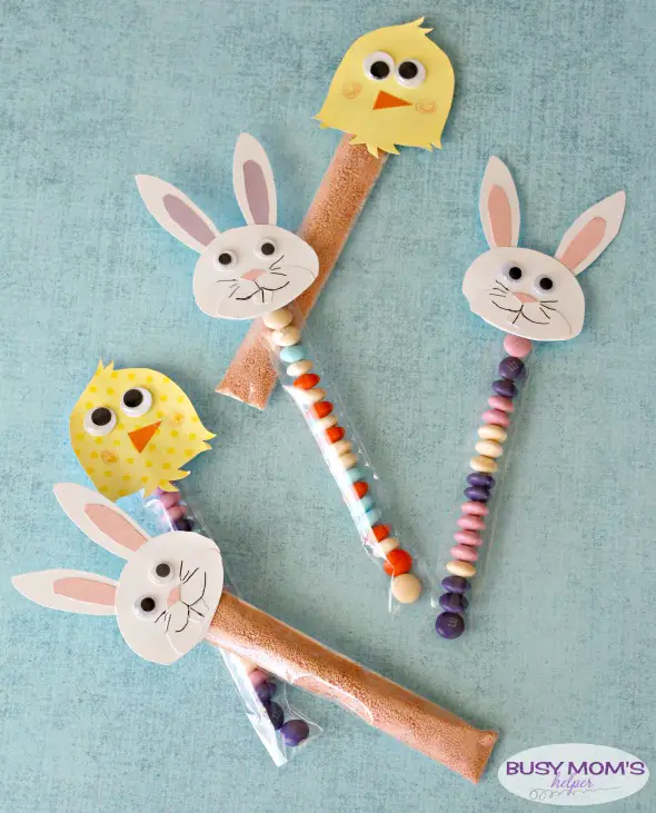 Fun Easter Treat Tubes / by BusyMomsHelper.com / great Easter craft or Easter gift idea