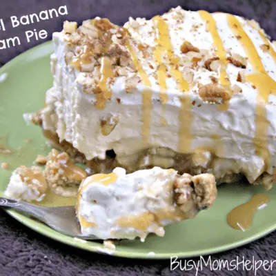Caramel Banana Cream Pie / Busy Mom's Helper