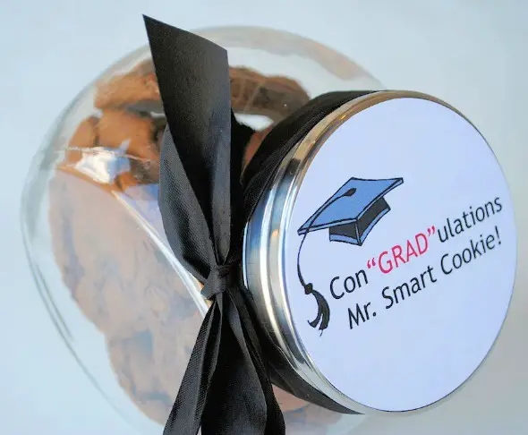 Over 90 Graduation Gift Ideas / by www.BusyMomsHelper.com #graduation #gifts