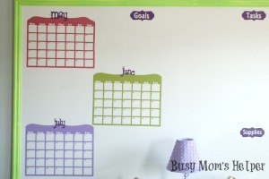 How I Organize My Blog Planning / by www.BusyMomsHelper.com #blogging #organization #dryerase #craftroom