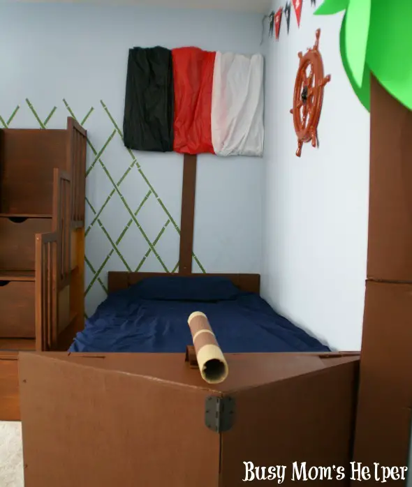 Pirate Bedroom Makeover / by www.BusyMomsHelper.com #pirate #bedroom #boysroom