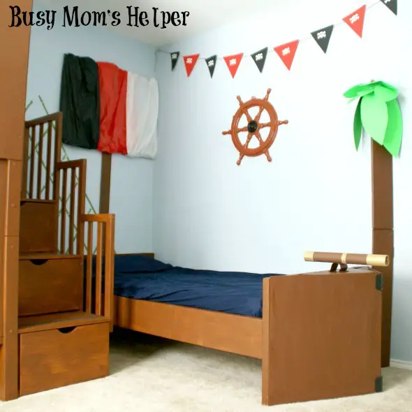 DIY Pirate Ship Bed / by www.BusyMomsHelper.com #boysroom #remodel #boybed #pirates