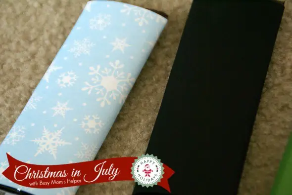 Holiday Candy Bar Wrappers / by Busy Mom's Helper #ChristmasinJuly #Holidays #CandyWrappers #Gift