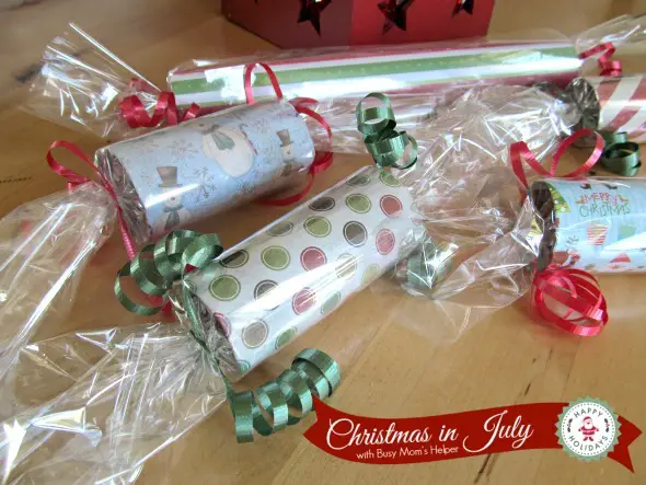 Toilet Paper Roll Gift Packages / by Busy Mom's Helper #ChristmasinJuly #Gifts #Holidaycraft