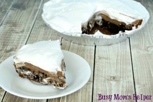 Creamy Chocolate Layered Pie / by Busy Mom's Helper #chocolatepie #dessert #chocolate #brownie