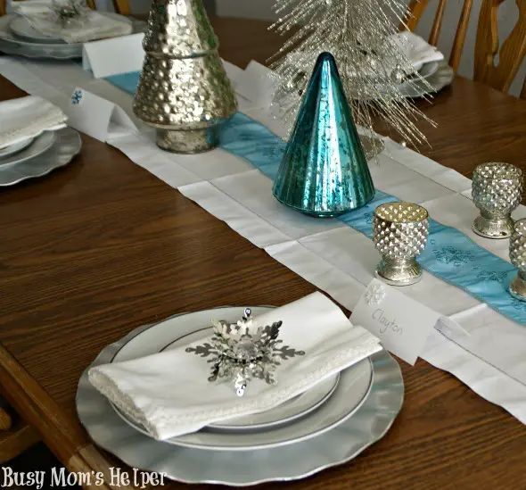 Easy Entertaining with Sparkle & Dine / by Busy Mom's Helper #sponsored #decor