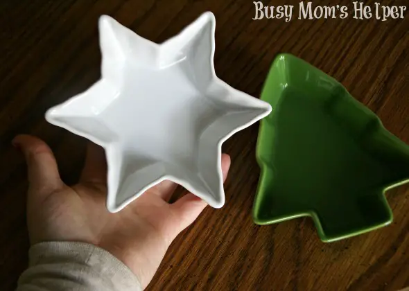 Simple Neighbor Gifts from Clearance Sales / by Busy Mom's Helper