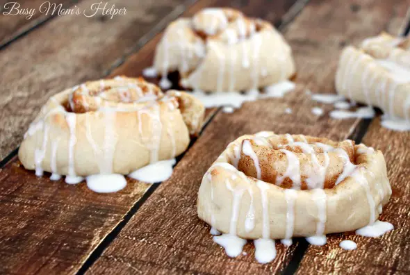 The Easiest Cinnamon Rolls Ever / by Busy Mom's Helper