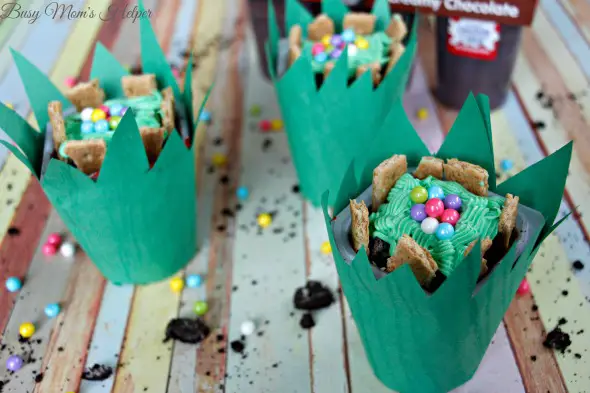 Adorable Easter Pudding Cups / by Busy Mom's Helper #SnackPackMixins #ad