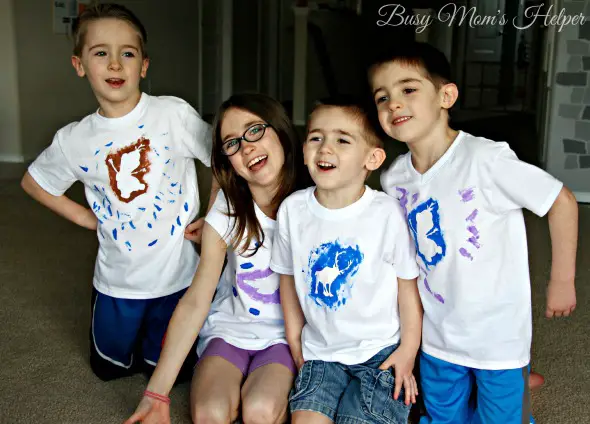 DIY Frozen Shirts / by Busy Mom's Helper #SouperPower #CleverGirls #