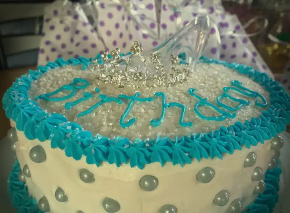 Cinderella Funfetti Pudding Cake is a fun moist cake to sure surprise any little princess.