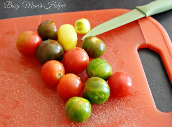 Heirloom Tomato Caprese Bruschetta / by Busy Mom's Helper