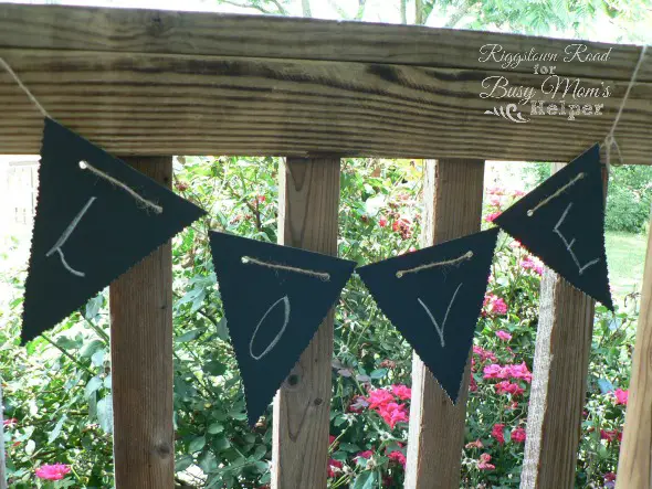 diy Chalkboard Banner by Riggstown Road for Busy Mom's Helper
