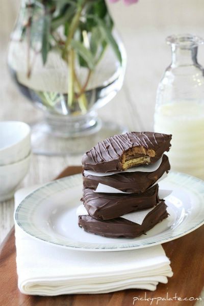 Chocolate Peanut Butter Sandwiches from Disneyland / by Picky Palate / Round up by Busy Mom's Helper