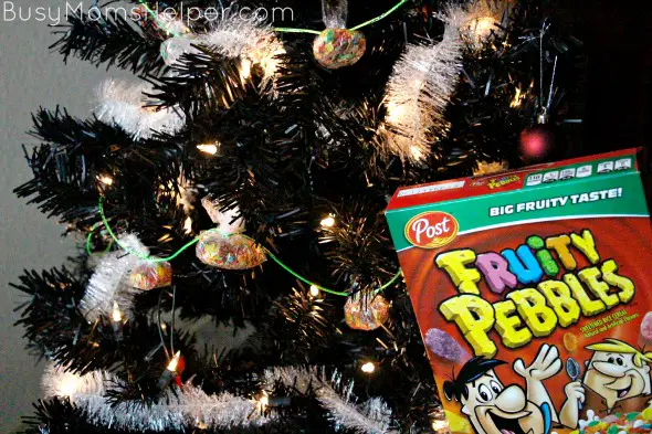 Fun Holiday Decor Crafts with Kids / by BusyMomsHelper.com #FruityPebbles #CocoaPebbles #IC #ad