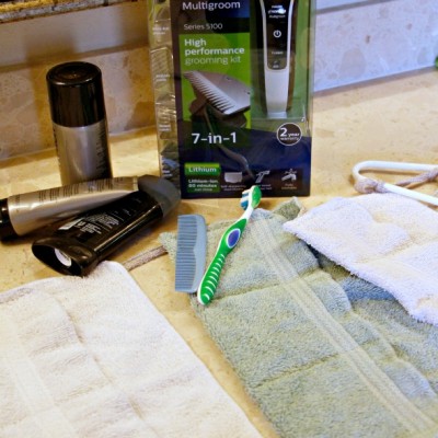DIY Shaving Caddy / Date Night Gift Basket for Hubby / by BusyMomsHelper.com #GiftofPhillips #ad