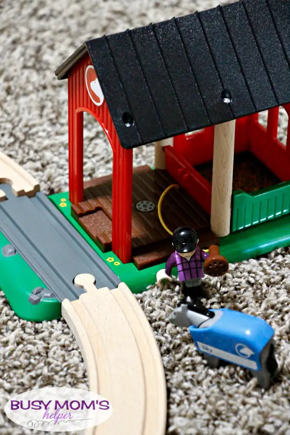 Brio Remote control Travel Train & Countryside Horse Set / review by BusyMomsHelper.com #ad