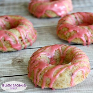 Strawberry LemonadeDoughnuts / by BusyMomsHelper.com #ad #cookingwithGerber / Strawberry Lemonade Donuts