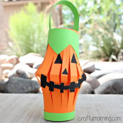 pumpkin-toilet-paper-roll-lantern-craft