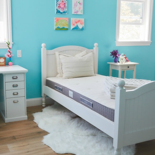 Brentwood: The Healthier Mattress Choice for your kids / hypoallergenic, latex-free & no dangerous flame retardant chemicals! #sponsored