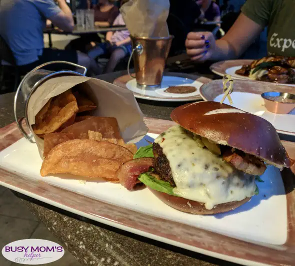 Toothsome Chocolate Emporium & Savory Feast Kitchen - check out why this is my new favorite Universal Orlando City Walk restaurant!