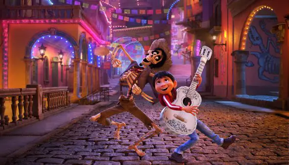 The Beauty of Disney*Pixar's COCO: A Movie Review *I attended an early screening free of charge to facilitate this post. All opinions are mine alone. #PixarCoco