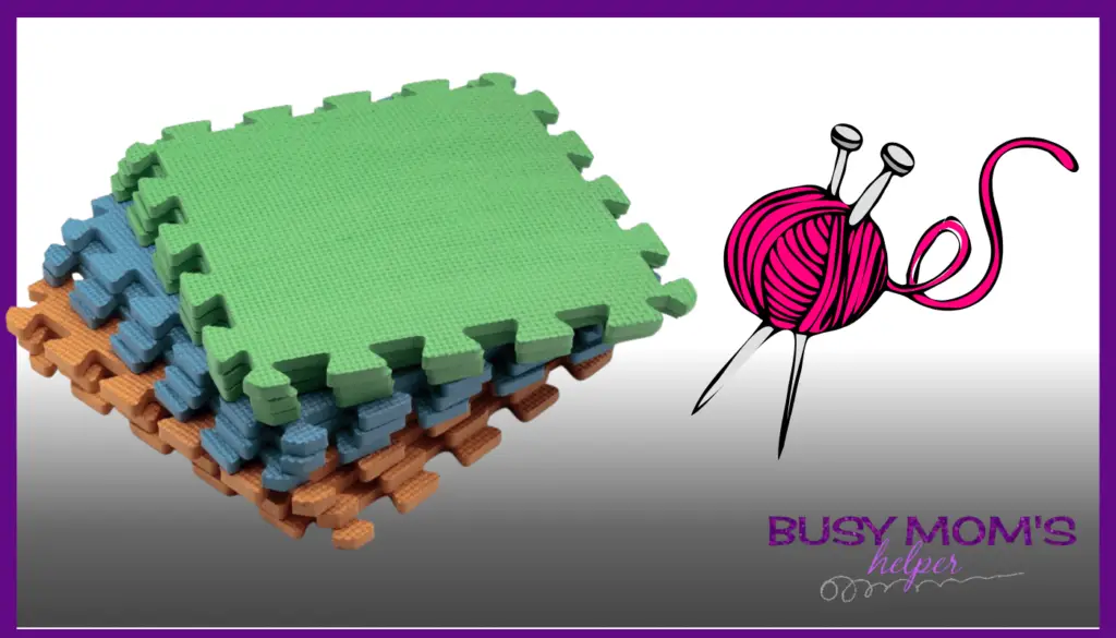 picture of knitting needs and rubber mat