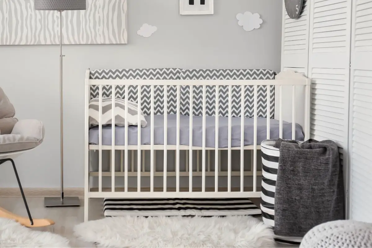 Pros And Cons Of Using A Metal Crib