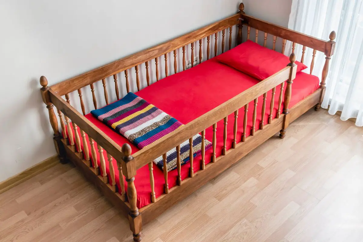 When To Transition From Crib To Bed For Your Child?
